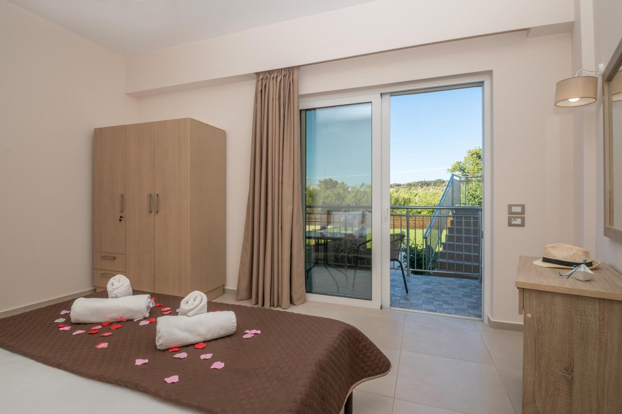 Katsaros Luxury Apts II 5 Min Walk To Beach Ciliví Kültér fotó